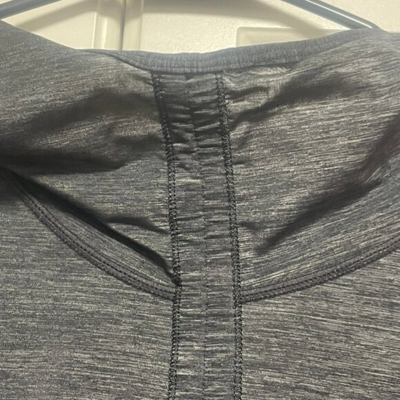 Lululemon Run In The Sun Pullover Sz 10 - Picture 9 of 14